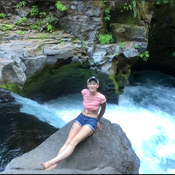 Meet Charley-Anne the face behind renewedsunshine - Picture 2 of 8